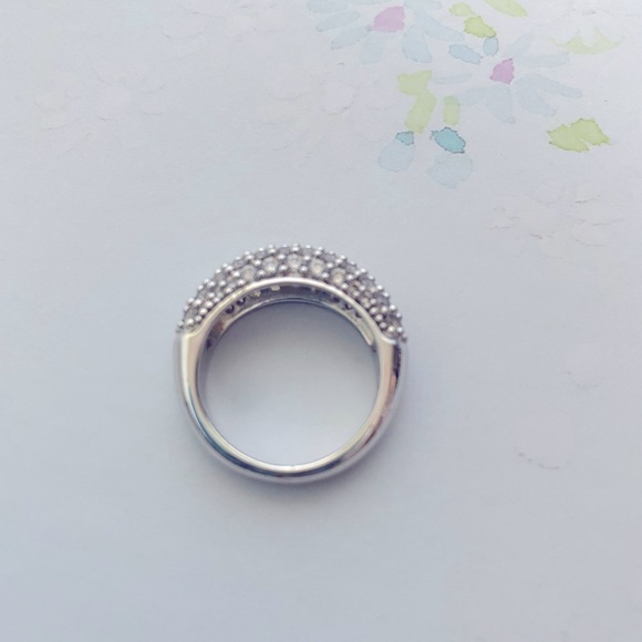 Swarovski Ring - Picture 5 of 7